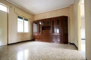 SANREMO - Ampio appartamento con terrazzo - VENDUTO
